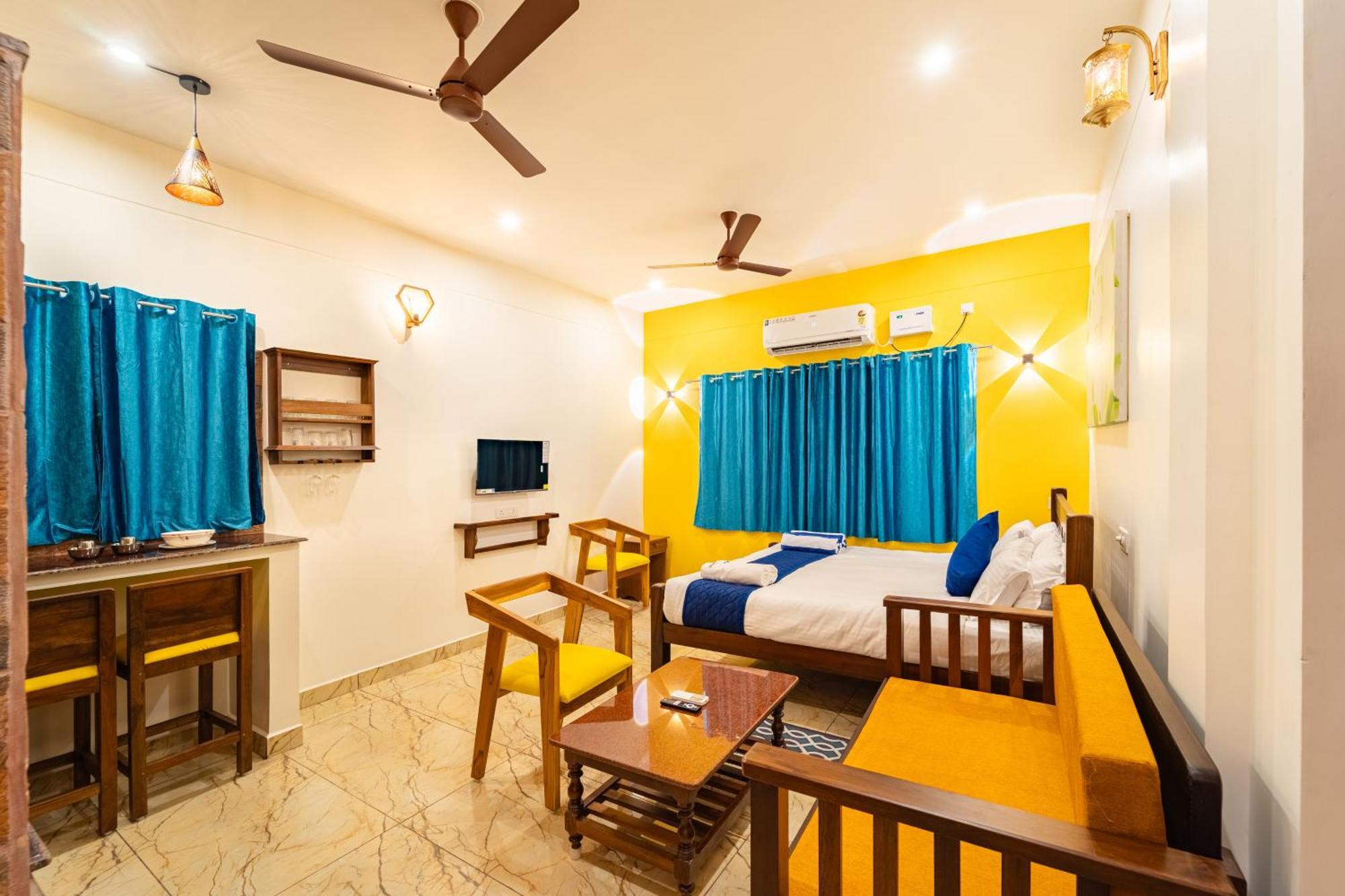 Teak Leaf Gateway Villa With Swimming Pool Indoor Games Kalapettai Exterior photo
