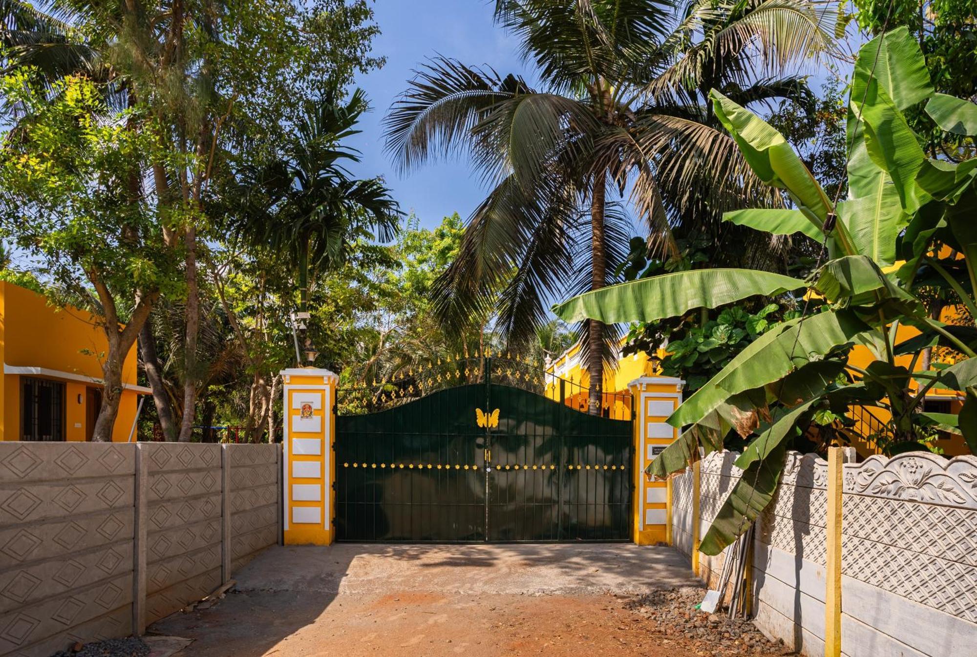 Teak Leaf Gateway Villa With Swimming Pool Indoor Games Kalapettai Exterior photo