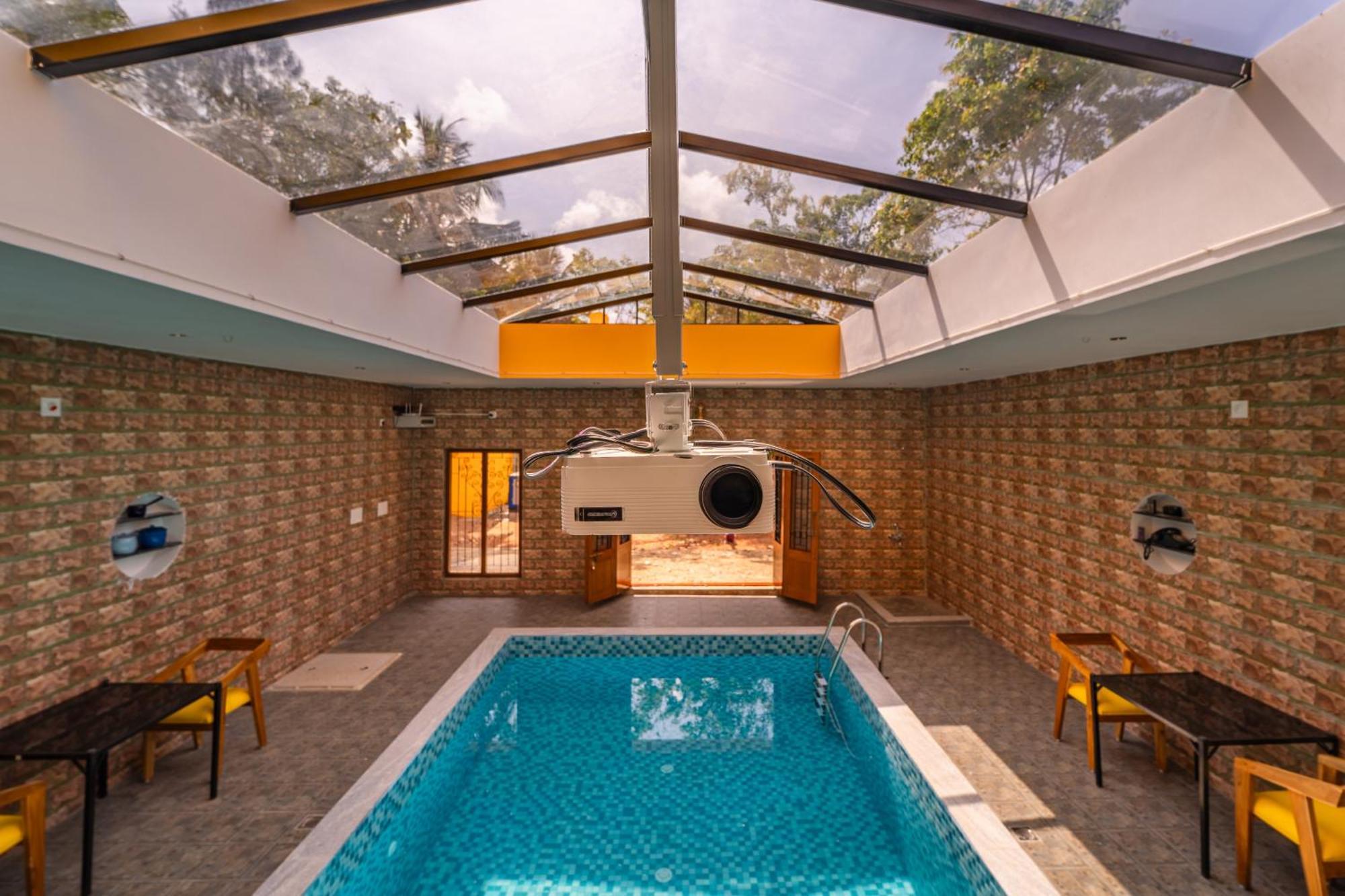 Teak Leaf Gateway Villa With Swimming Pool Indoor Games Kalapettai Exterior photo