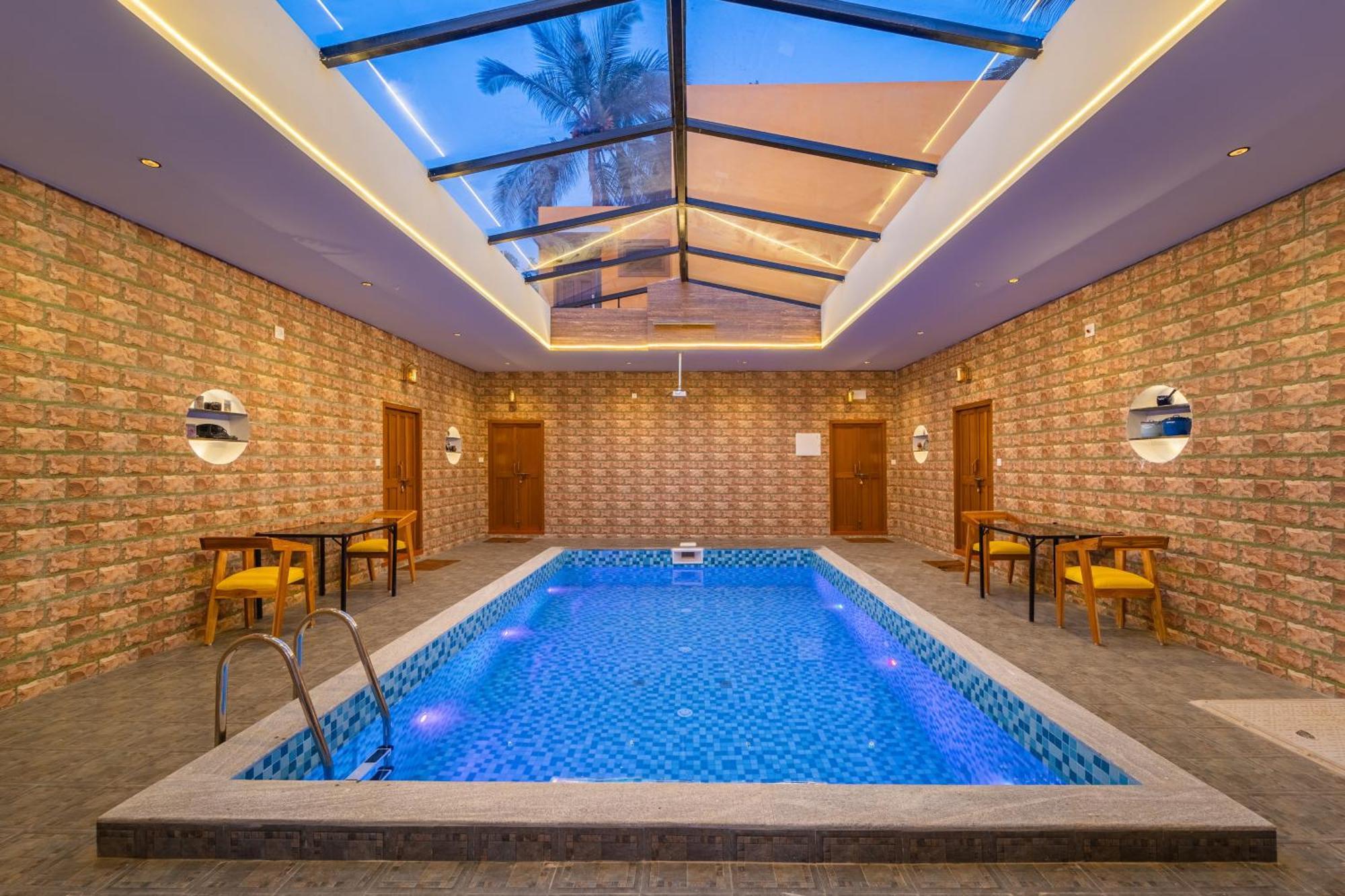 Teak Leaf Gateway Villa With Swimming Pool Indoor Games Kalapettai Exterior photo