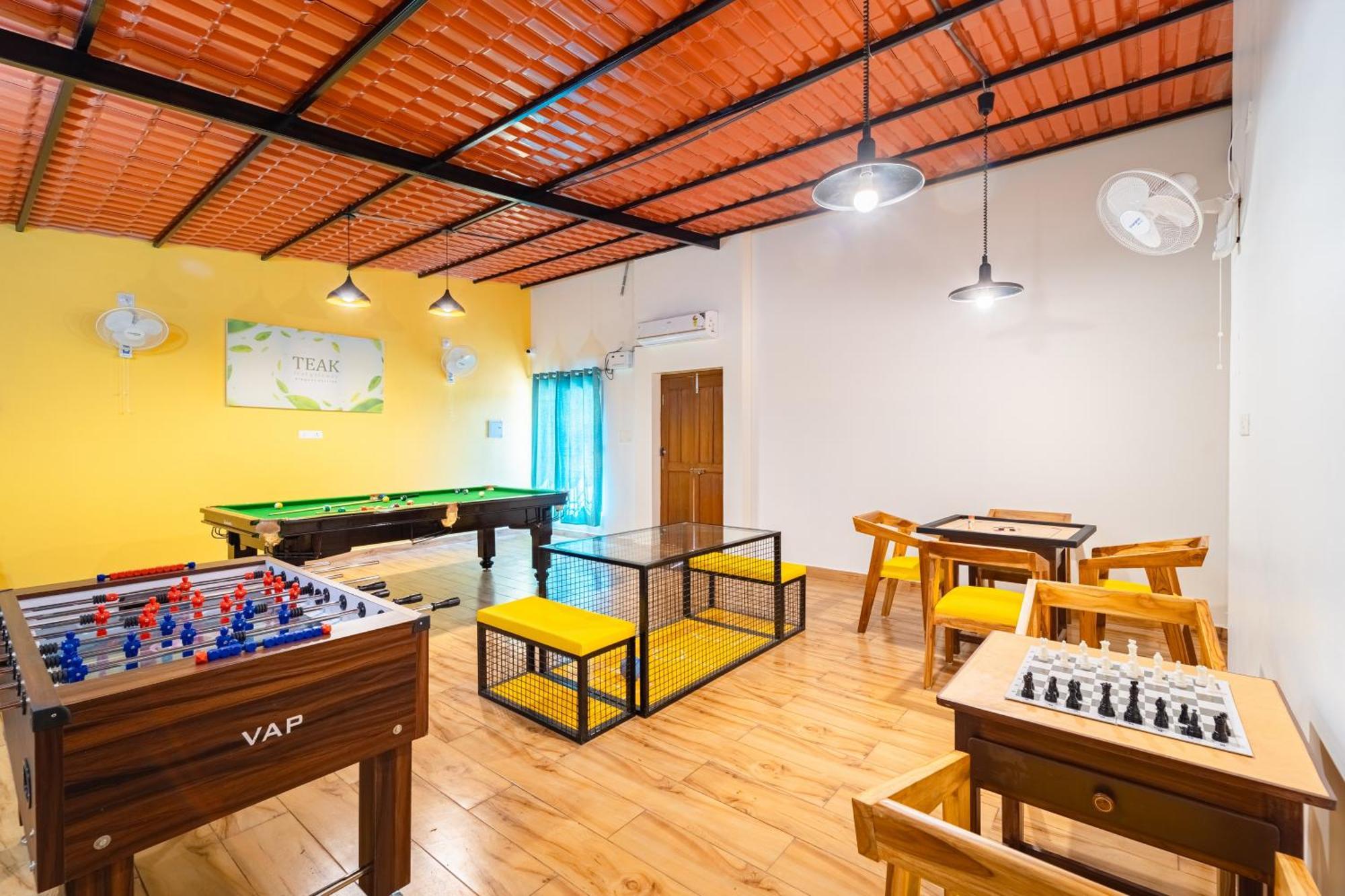 Teak Leaf Gateway Villa With Swimming Pool Indoor Games Kalapettai Exterior photo